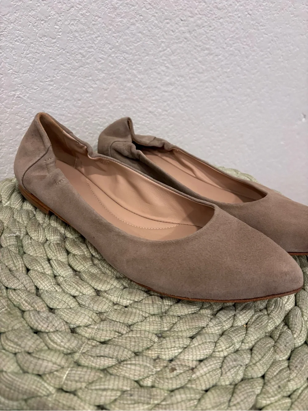 NEW Italeau Mara Flexlite Flats Taupe Suede Comfort Handmade Ballet Flats
